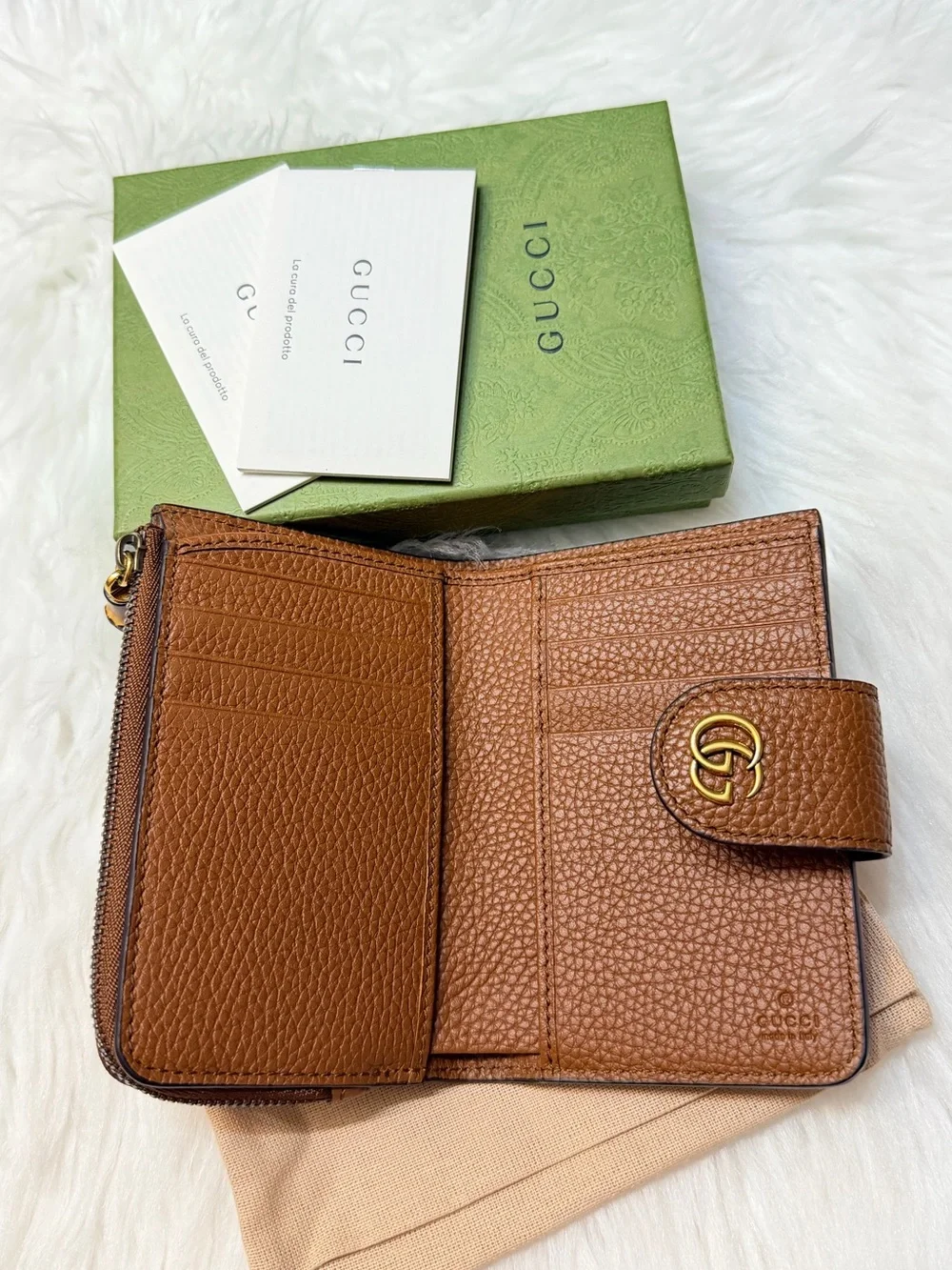 SOLD‼️Gucci GG Bamboo Grained Leather Bifold Compact Wallet - Picture 8 of 14